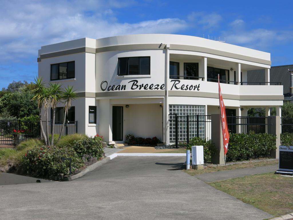 Ocean Breeze Resort Pauanui Buitenkant foto