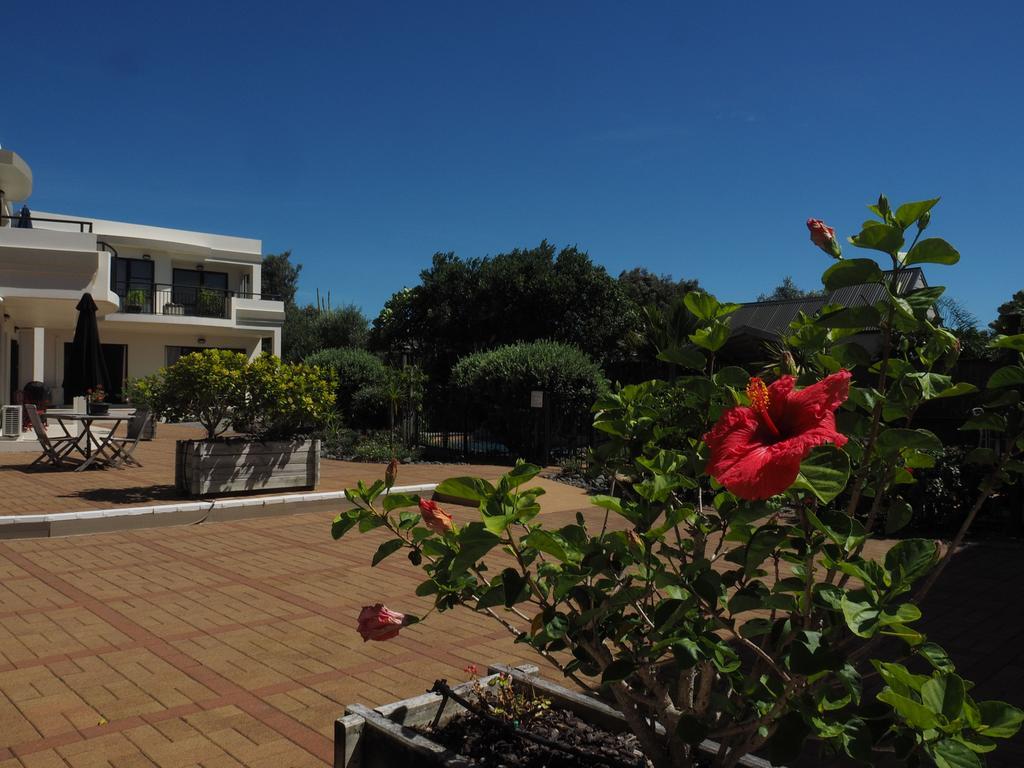 Ocean Breeze Resort Pauanui Buitenkant foto
