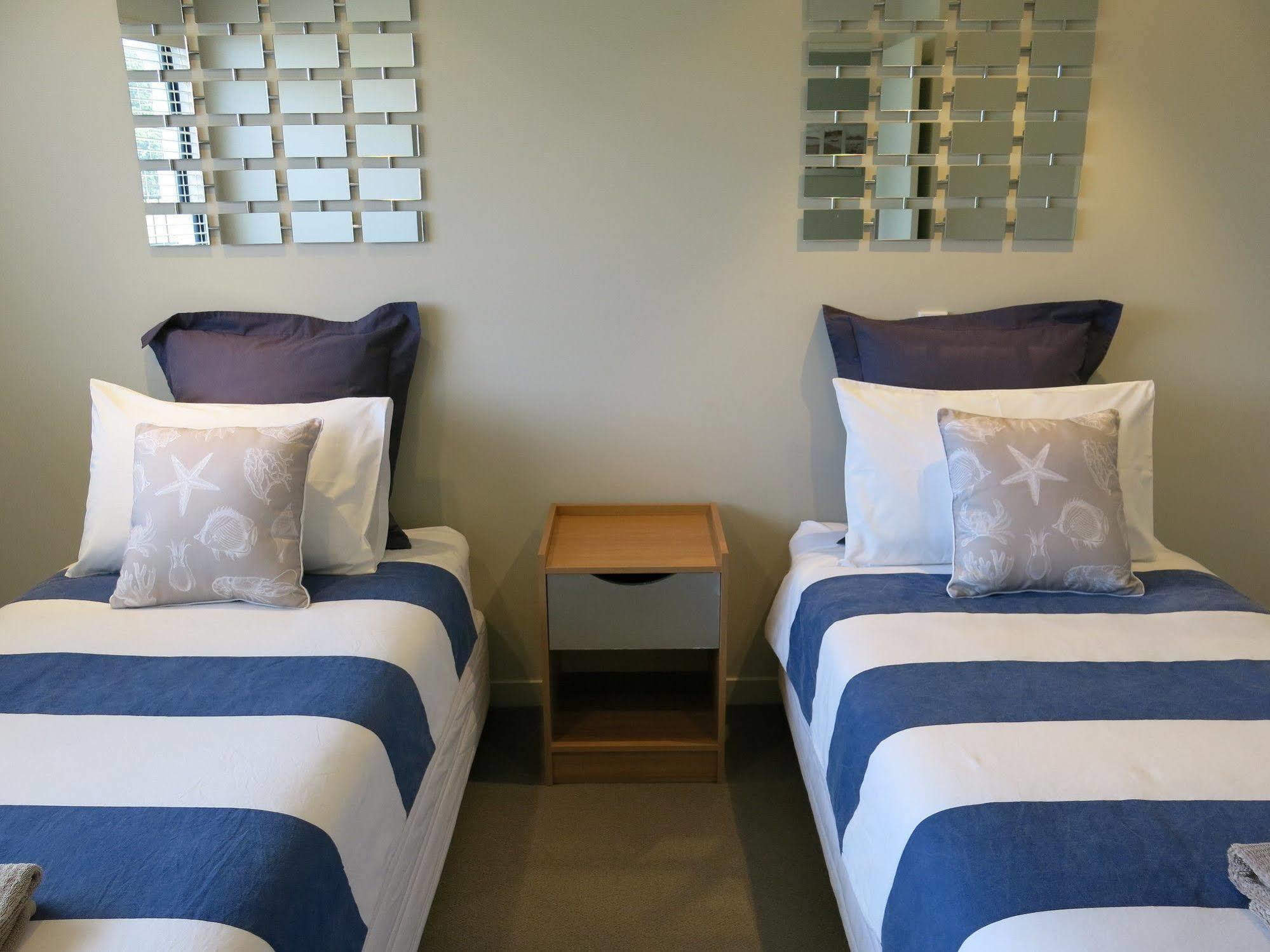 Ocean Breeze Resort Pauanui Buitenkant foto