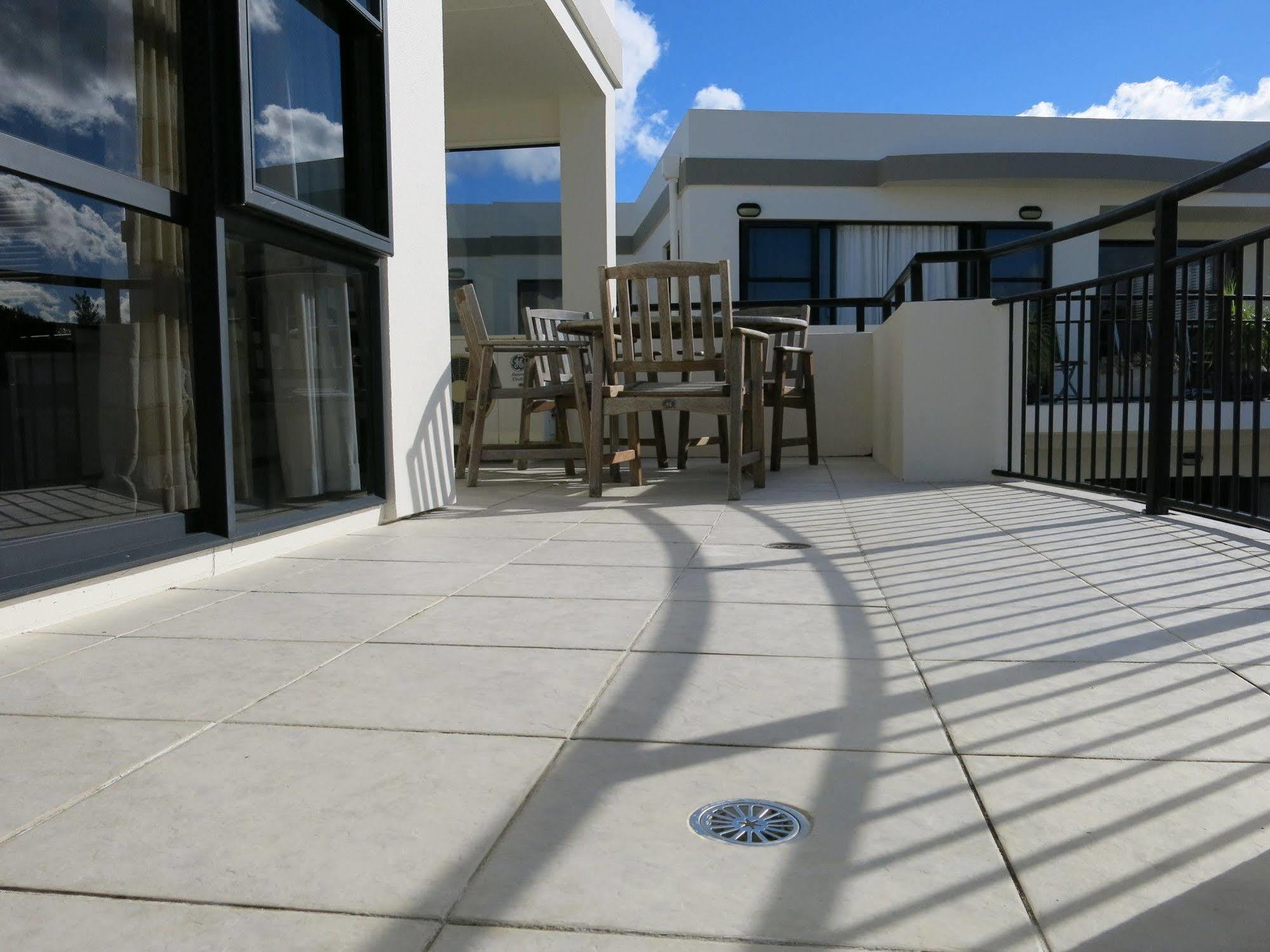 Ocean Breeze Resort Pauanui Buitenkant foto