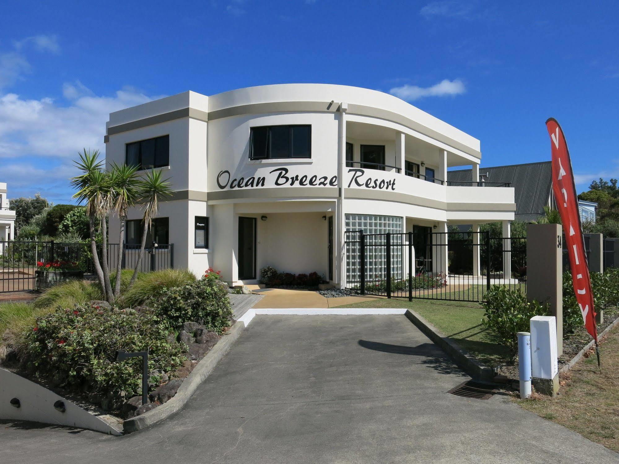 Ocean Breeze Resort Pauanui Buitenkant foto